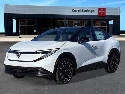 New 2026 Nissan Leaf Platinum+ w/ Cargo Package (Platinum+) FWD image 1