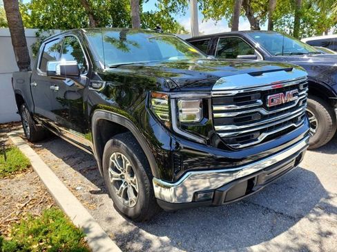 Used 2025 GMC Sierra 1500 SLT RWD image 11