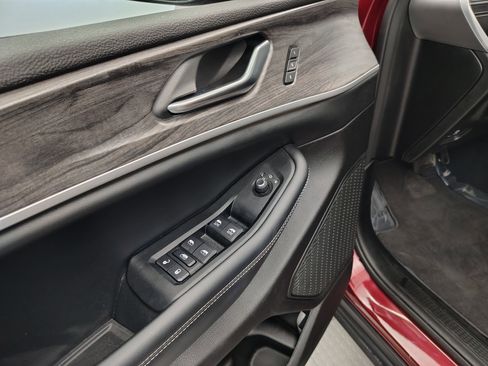 Used 2023 Jeep Grand Cherokee L Limited w/ Trailer Tow Group (B) image 22