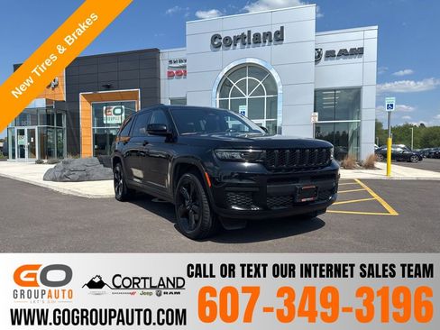 Used 2023 Jeep Grand Cherokee L Laredo AWD/4WD image 1