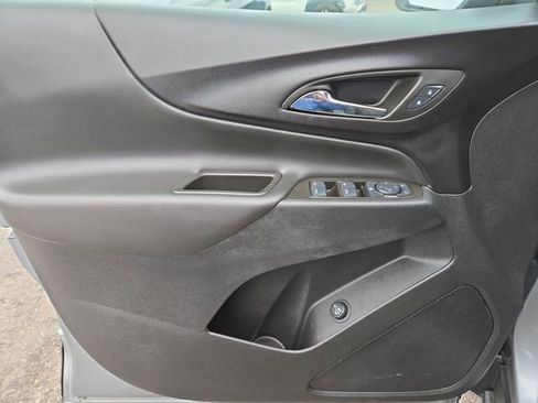 Used 2024 Chevrolet Equinox LT image 13