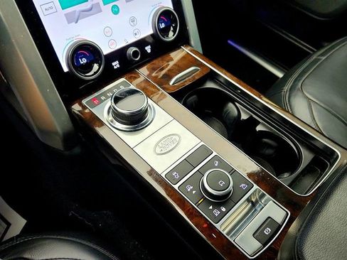 Used 2020 Land Rover Range Rover AWD/4WD image 16