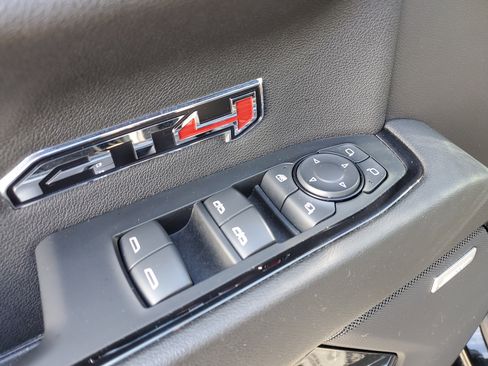 Used 2024 GMC Sierra 1500 AT4 w/ Technology Package image 26