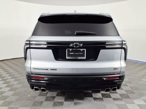 Used 2024 Chevrolet Traverse RS AWD/4WD image 5