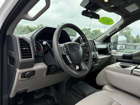 Used 2022 Ford F250 XL w/ Power Equipment Group AWD/4WD image 12
