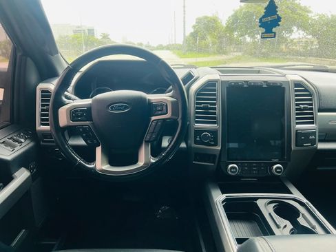 Used 2017 Ford F350 Lariat w/ Lariat Ultimate Package AWD/4WD image 15