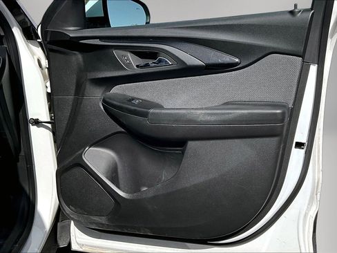 Certified 2023 Chevrolet TrailBlazer LT w/ Convenience Package FWD image 26