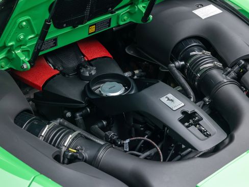 Certified 2023 Ferrari F8 Tributo RWD image 39