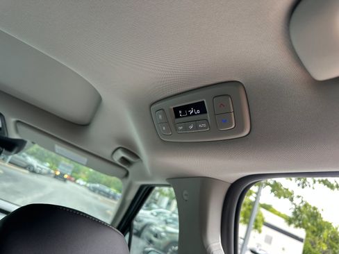 New 2026 Kia Carnival SX w/ SX Dark Edition Package image 23