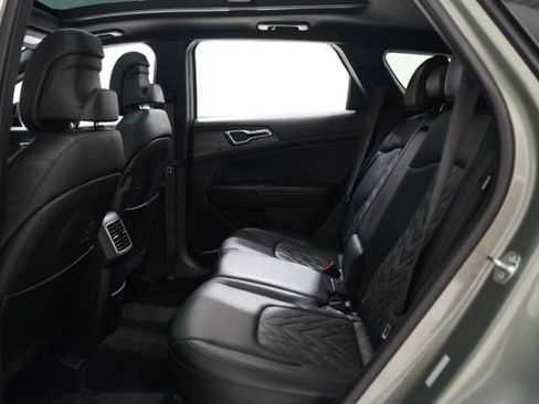 Used 2025 Kia Sportage X-Line w/ Premium Package image 31