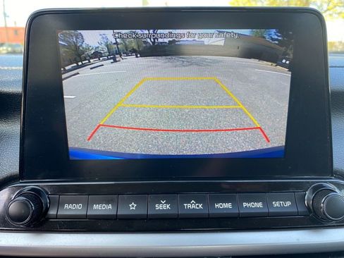 Used 2020 Kia Forte LXS image 21