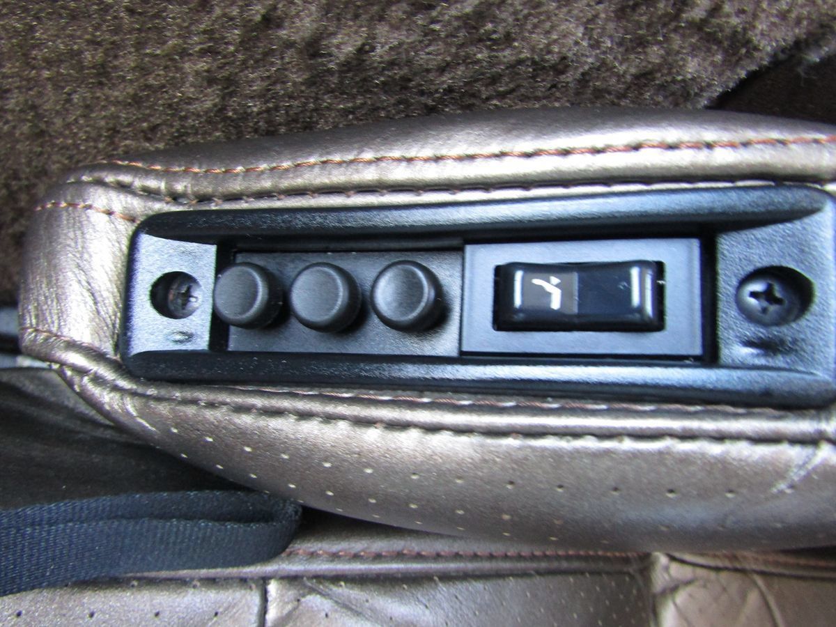 Used 1985 Chevrolet Corvette Coupe RWD image 6