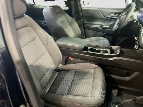 Used 2025 Chevrolet Equinox LT w/ Safety and Technology Package FWD image 26