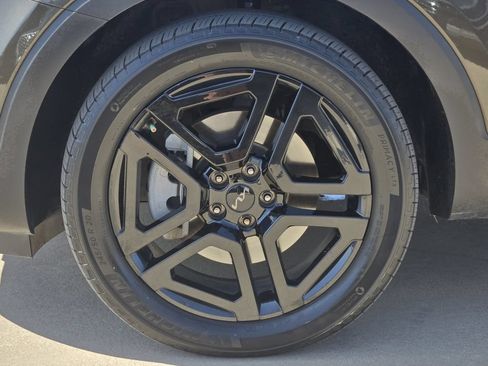 Certified 2025 Kia Telluride EX X-Line AWD/4WD image 18