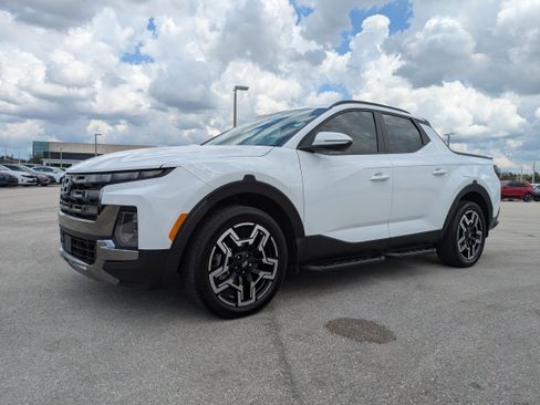 Used 2025 Hyundai Santa Cruz Limited AWD/4WD image 8