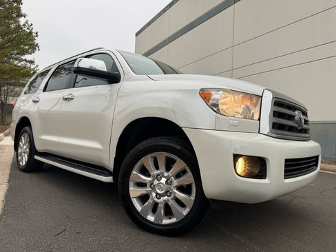 Used 2012 Toyota Sequoia Platinum image 9