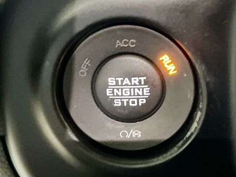 Used 2021 Jeep Wrangler Unlimited Sport image 23