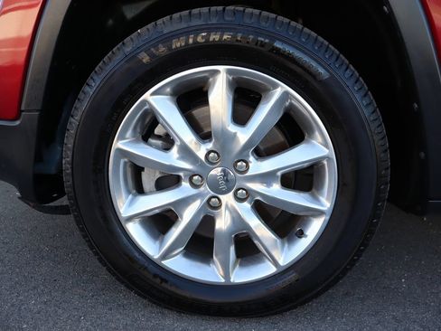 Used 2014 Jeep Cherokee Limited w/ Technology Group AWD/4WD image 42
