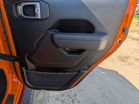 New 2026 Jeep Gladiator Sport AWD/4WD image 27