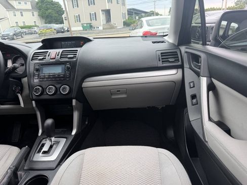 Used 2015 Subaru Forester 2.5i AWD/4WD image 25