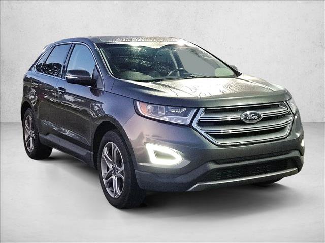 Used 2018 Ford Edge Titanium FWD image 3