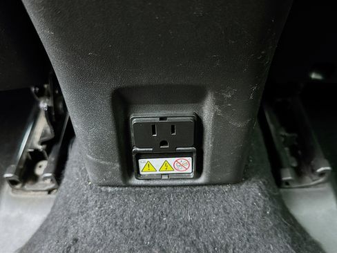 Used 2017 Jeep Renegade Trailhawk image 16