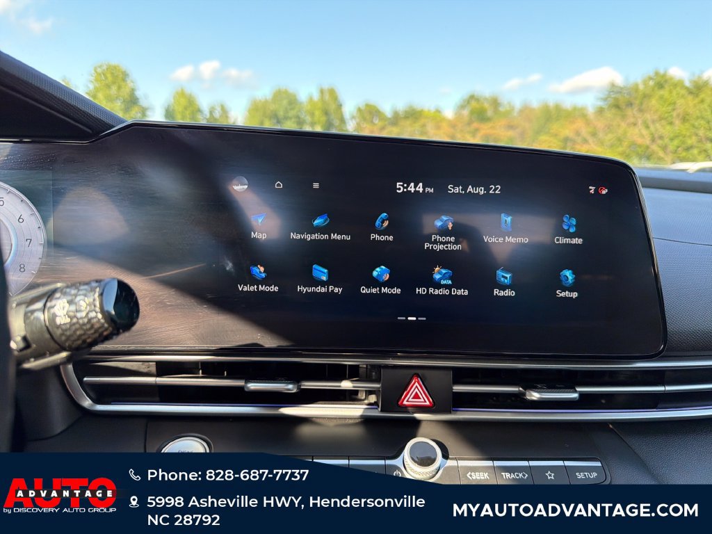 Used 2025 Hyundai Elantra SEL FWD image 16
