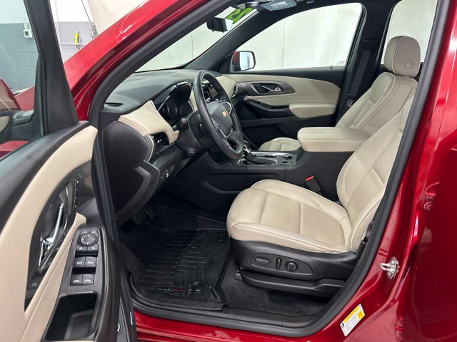 Used 2023 Chevrolet Traverse Premier AWD/4WD image 10