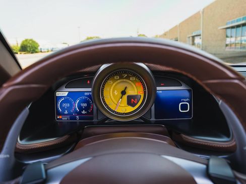 Used 2021 Ferrari 812 GTS RWD image 36