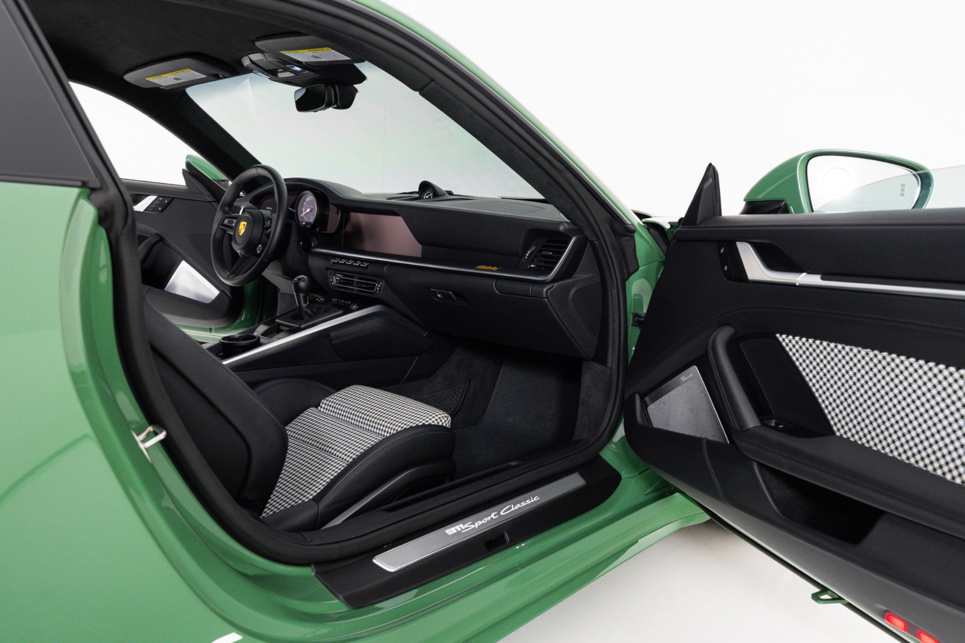 Used 2023 Porsche 911 Sport Classic RWD image 39