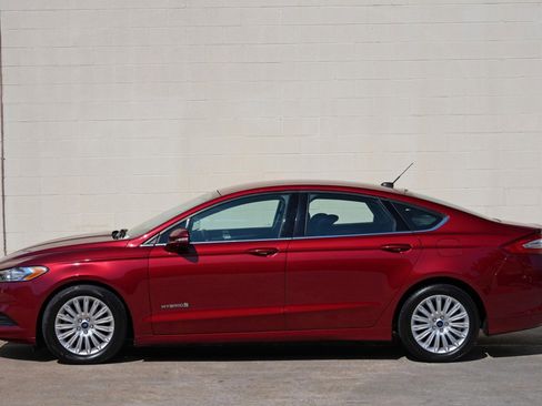 Used 2013 Ford Fusion SE FWD image 42