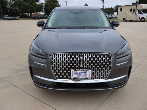 Used 2023 Lincoln Corsair AWD w/ Equipment Group 101A image 2