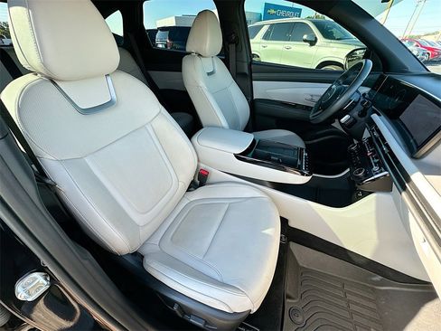 Used 2025 Hyundai Tucson Limited image 28