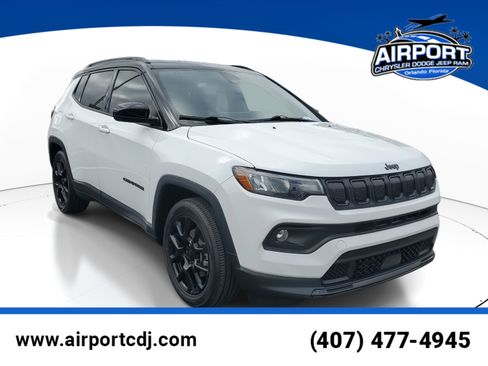 Used 2022 Jeep Compass Altitude image 1