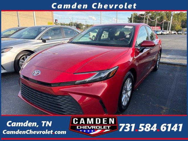 Used 2025 Toyota Camry LE FWD image 1