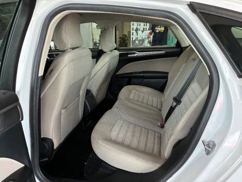 Used 2018 Ford Fusion S image 18