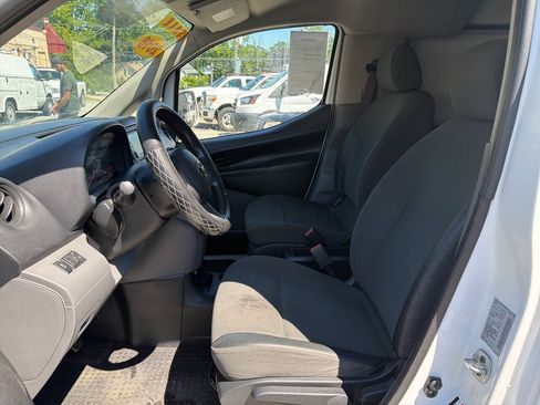 Used 2016 Nissan NV200 SV w/ Technology Package FWD image 20