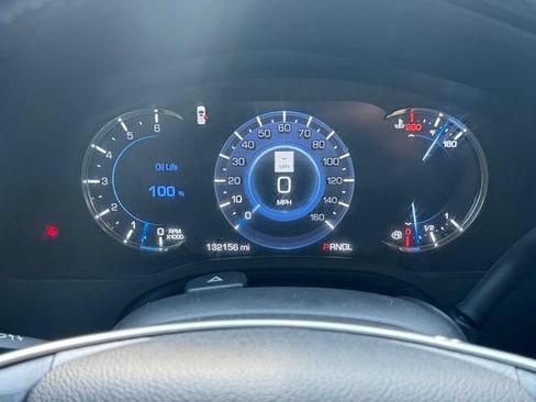 Used 2017 Cadillac Escalade Luxury AWD/4WD image 28