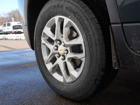 Used 2023 Chevrolet Traverse LS w/ Safety Package image 32