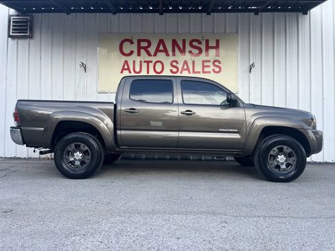 Used 2010 Toyota Tacoma PreRunner RWD image 2