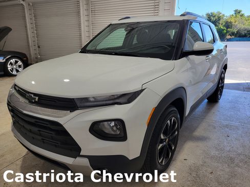 Certified 2022 Chevrolet TrailBlazer LT w/ Convenience Package image 1