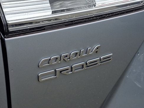 Used 2024 Toyota Corolla Cross L FWD image 30
