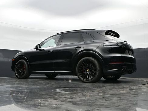 Used 2023 Porsche Cayenne GTS AWD/4WD image 40