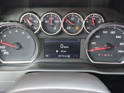 Used 2022 Chevrolet Silverado 1500 LT AWD/4WD image 32