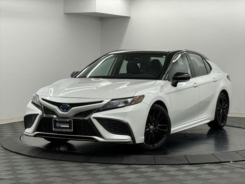 Certified 2022 Toyota Camry XSE image 2
