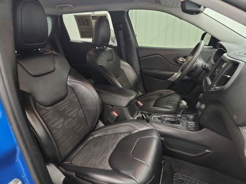 Used 2022 Jeep Cherokee Latitude AWD/4WD image 31