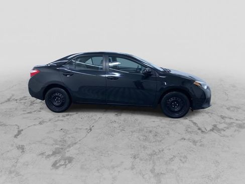Used 2014 Toyota Corolla LE image 2