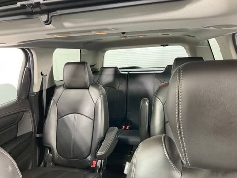 Used 2016 GMC Acadia SLT w/ Premium Edition FWD image 44