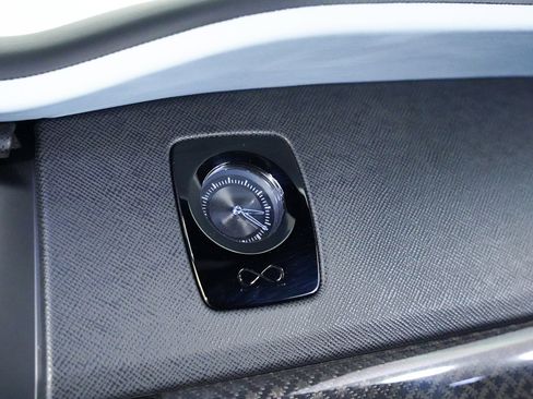 Used 2024 Rolls-Royce Cullinan Black Badge image 53