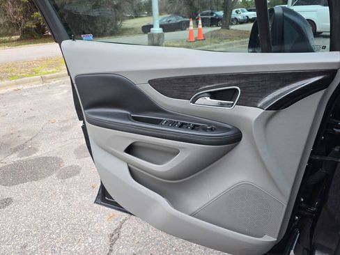 Used 2013 Buick Encore Convenience image 25